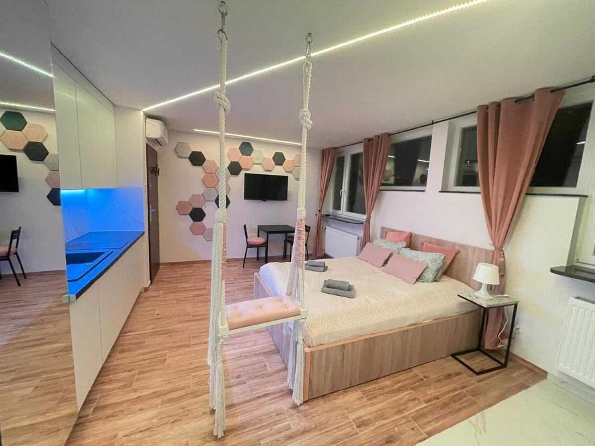 Yourapart Jacuzzi Przy Zamku Krolewskim วอร์ซอ ภายนอก รูปภาพ